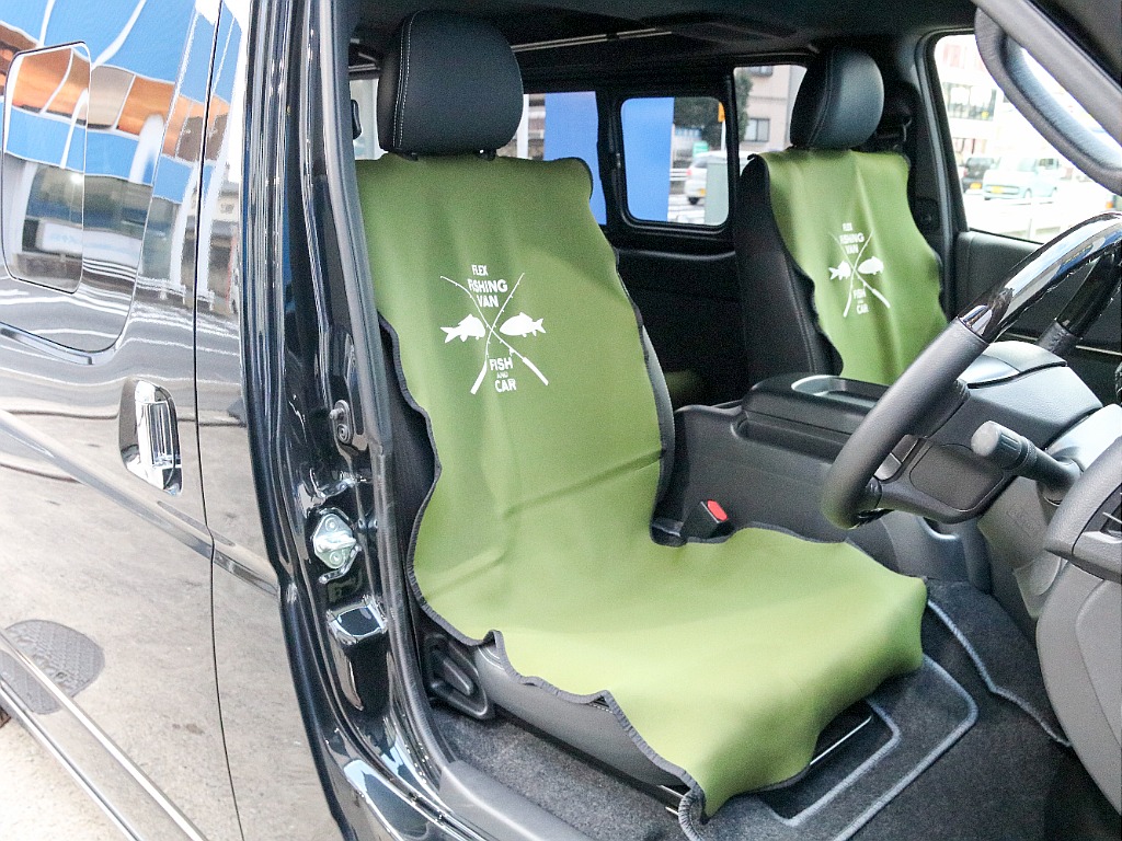 ダークプライム専用 ハーフレザーシート付き！！ シートエプロンもついておきます！！