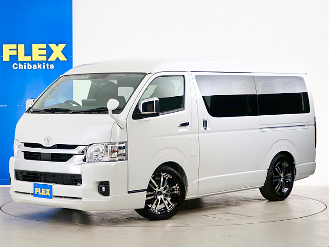 新車未登録　ハイエースワゴンＧＬ　ガソリン２ＷＤ　ＦＬＥＸオリジナル内装アレンジ【Ｖｅｒ１】！