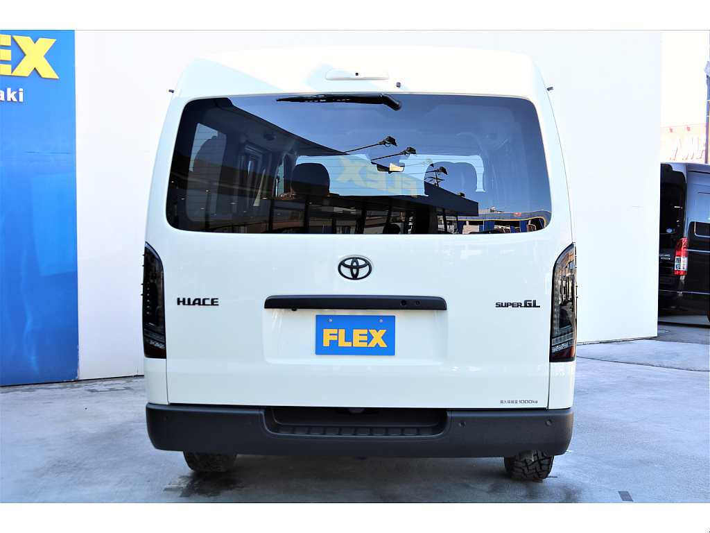 ライトイエロー×ラプター塗装のワイルドかっこいい車両♪
