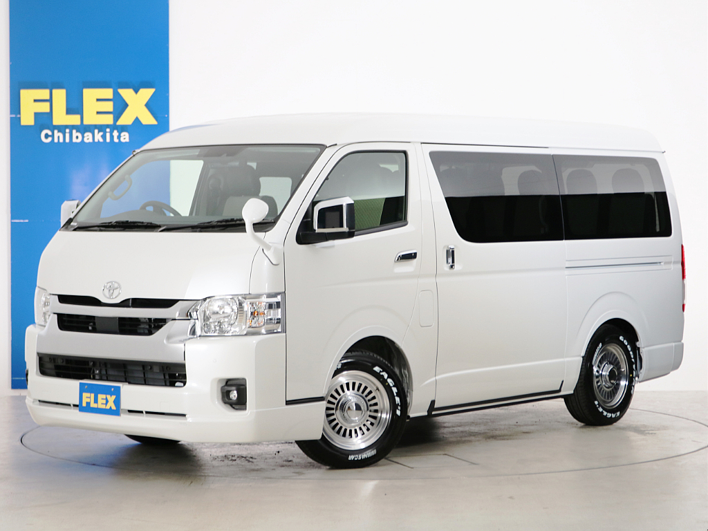 新車未登録　ハイエースワゴンＧＬ　ガソリン４ＷＤ　寒冷地仕様　スタンダードＰＫＧ！