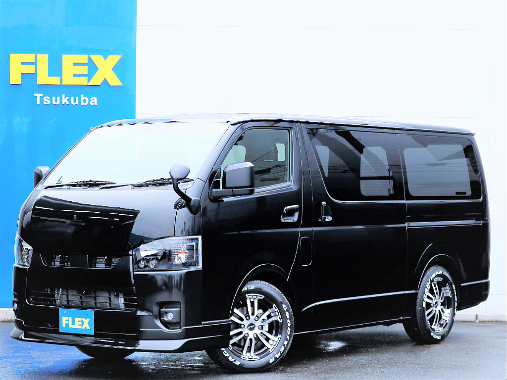 ☆未登録新車☆　ハイエースVディーゼルターボ2WD ダークプライムⅡにカスタムパーツを多数装着した【バッドフェイス】が完成！