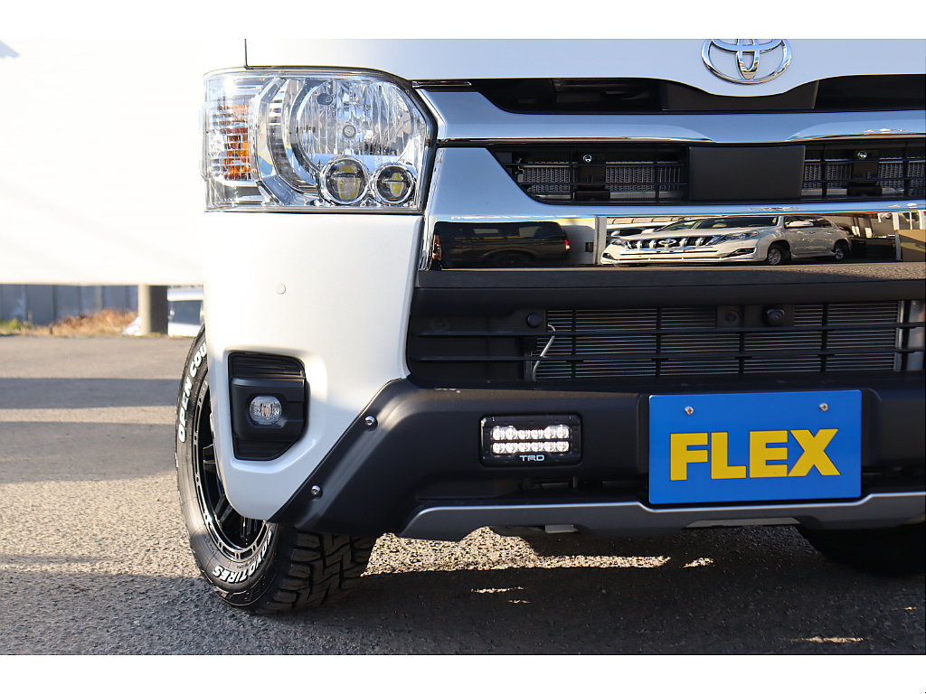 TRD製オフロードスタイルフロントガード装着済み！