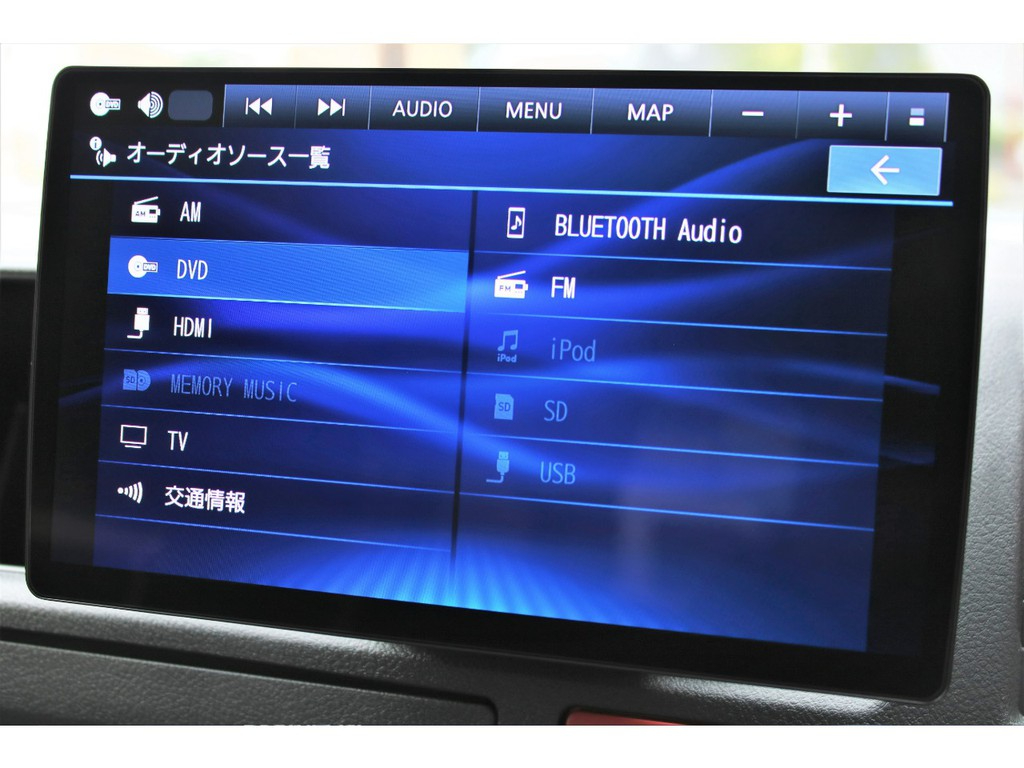 Panasonicストラーダ１０インチＳＤナビ完備！！大迫力のフローティングモニターで見やすい！