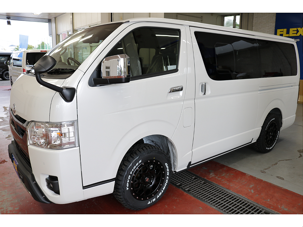 新車ハイエースＶダークプライムⅡ２８００ディーゼル４ＷＤアゲ系ナビベットＫＩＴパッケージ完成！！店頭在庫車、即納車もご対応可能になります！！
