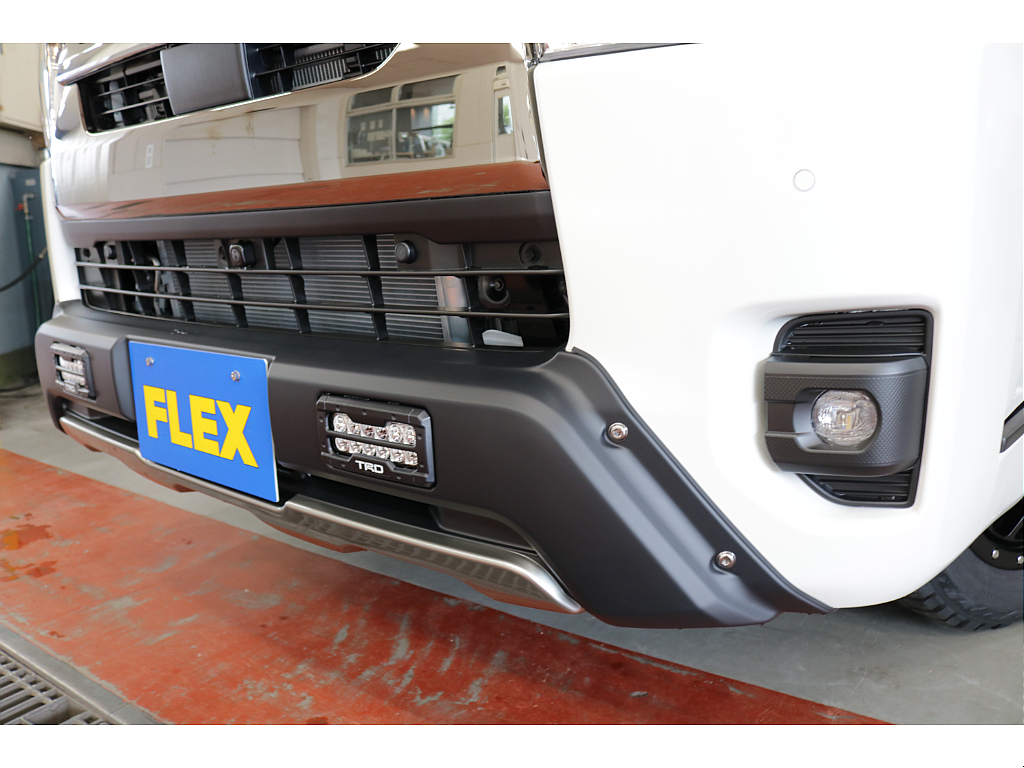 新車ハイエースＶダークプライムⅡ２８００ディーゼル４ＷＤアゲ系ナビベットＫＩＴパッケージ完成！！店頭在庫車、即納車もご対応可能になります！！