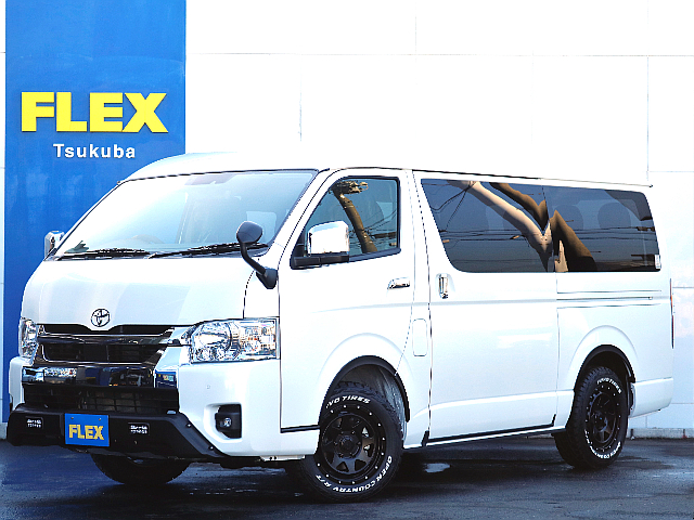 新車ハイエースワゴンＧＬ４ＷＤリラクシング内装が完成致しました☆
