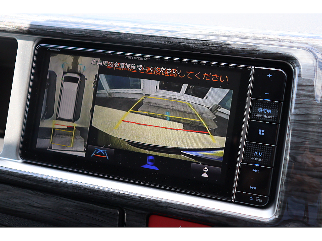 360度車両周辺が確認なパノラミックビューモニターも装着済み！