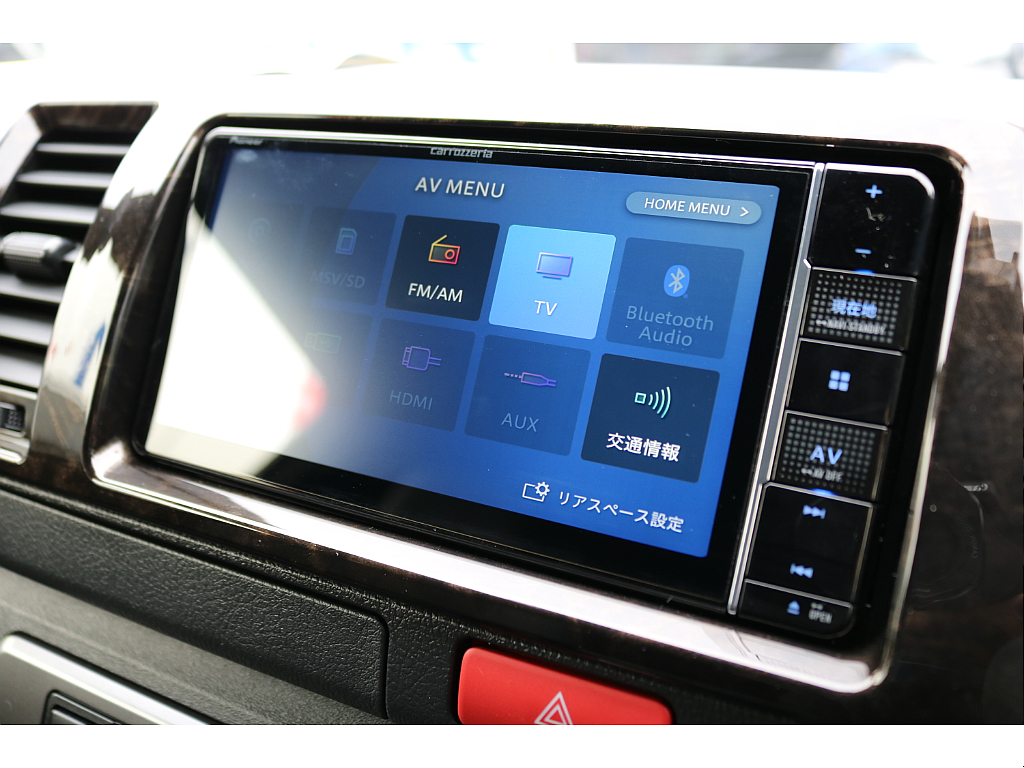 Bluetoothや、TVなどドライブをお楽しみ頂けるような機能が装備されております！