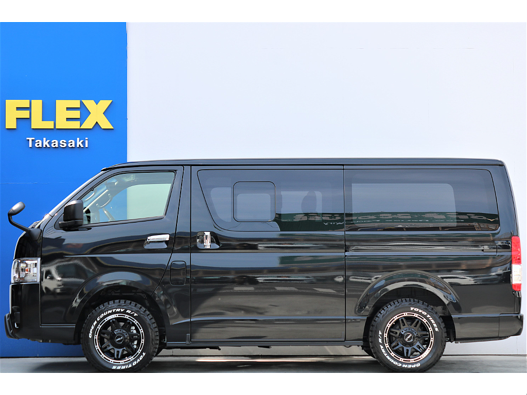 バンタイプの車両は便利な両側スライドドア完備！！