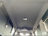 天井やトリム（車内の壁）等がブラックカラーとなっており、高級感のある内装となっております♪
