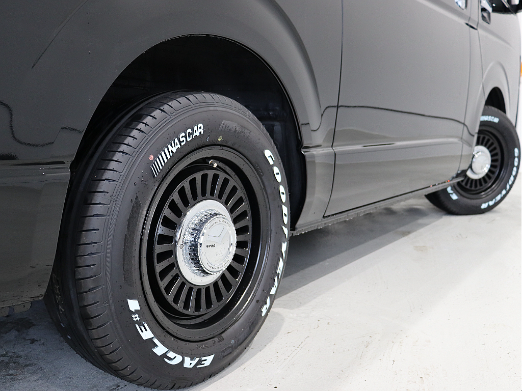 GOODYEARナスカータイヤ×DEANカルフォルニアAWの組み合わせ♪
