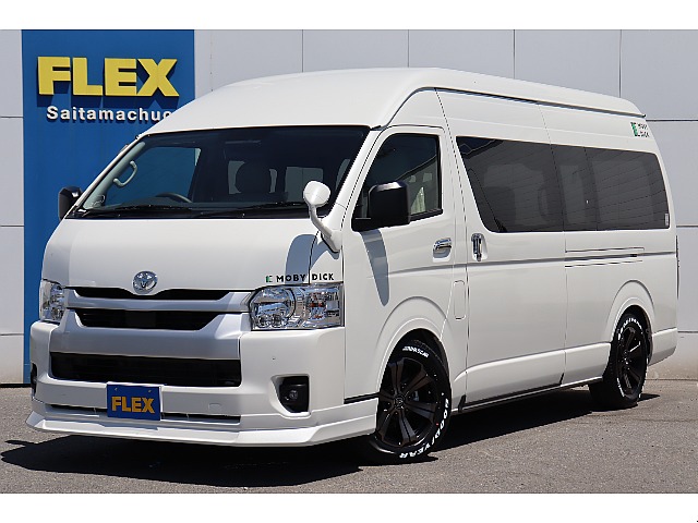 新車ハイエース　コミューター　2800DT　FLEXキャンピングＣＯＭＣＡＭ入庫！