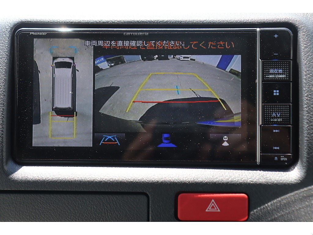 360度車両周辺が確認可能なパノラミックビューモニター装着済み♪画面切り替えでフロント左右の確認も可能です♪