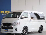 【新車】ご家族に大人気のパッケージ♪フローリング施工とベッドキットの組み合わせが嬉しい装備☆10人乗りで旅行でも大活躍♪全国販売！！