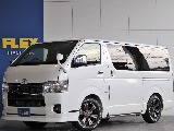 【新車】ハイエースバン　ディーゼル4WD　パールホワイト ダークプライムⅡにベットキット付きのお車入庫致しました☆☆