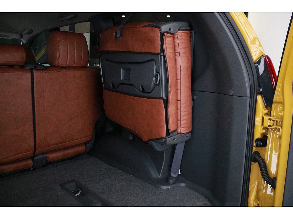 ラゲッジスペース右！