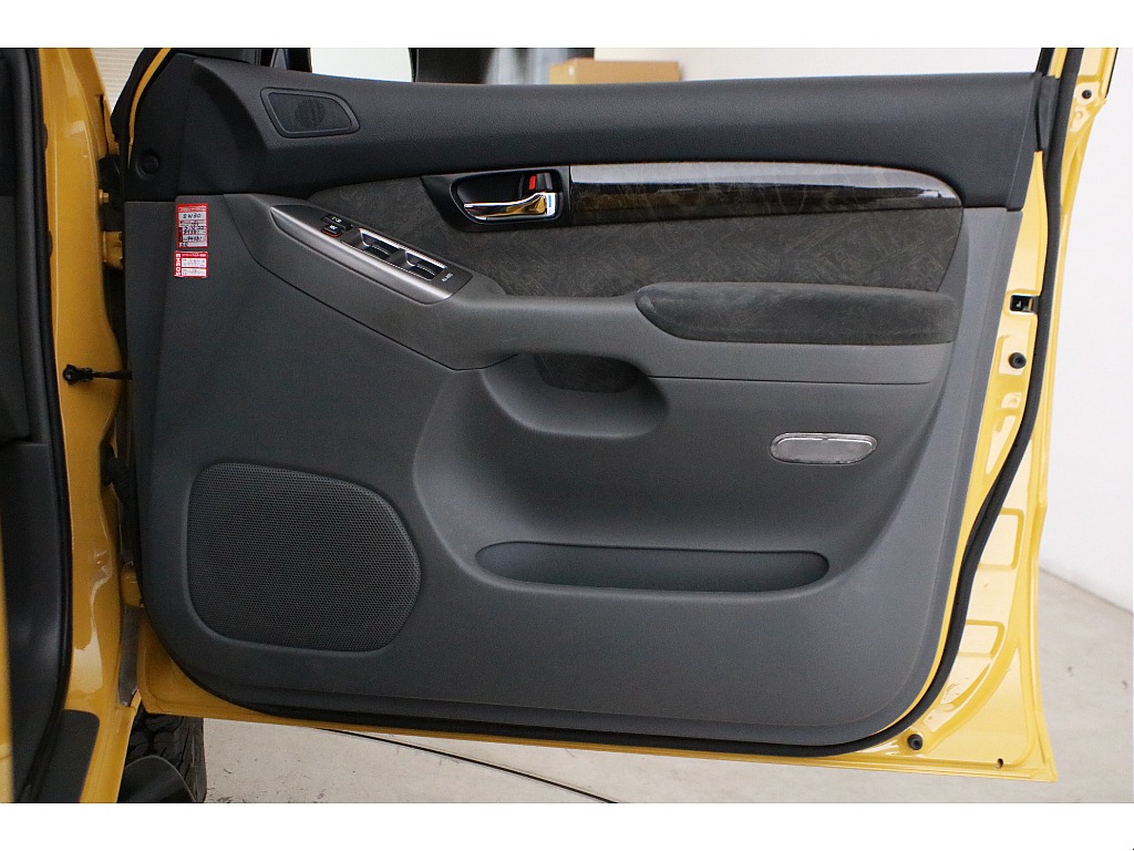 運転席ドアトリム！