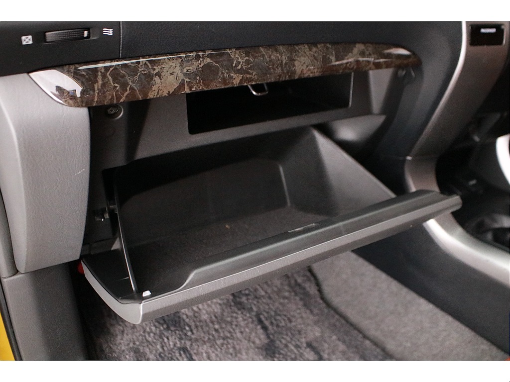 グローブボックス！