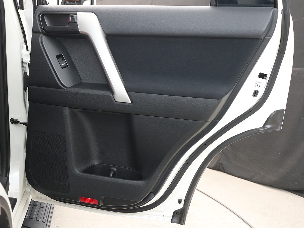 トヨタ ランドクルーザープラド(54枚目)