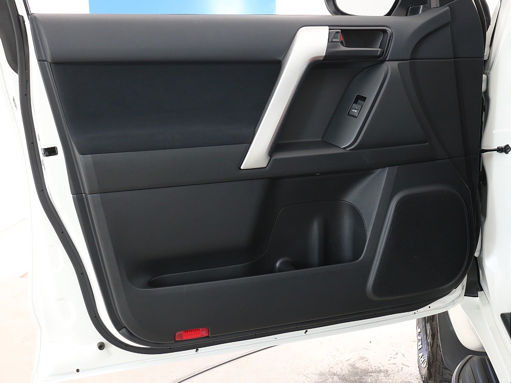 トヨタ ランドクルーザープラド(55枚目)