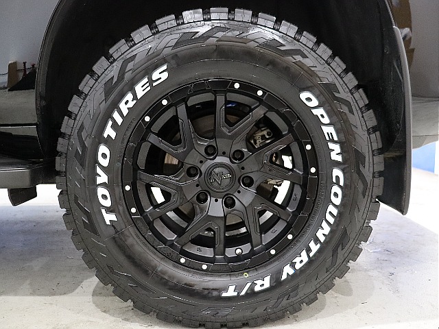 ナイトロパワーデリンジャーにTOYOオープンカントリー 285/70R17をインストール！