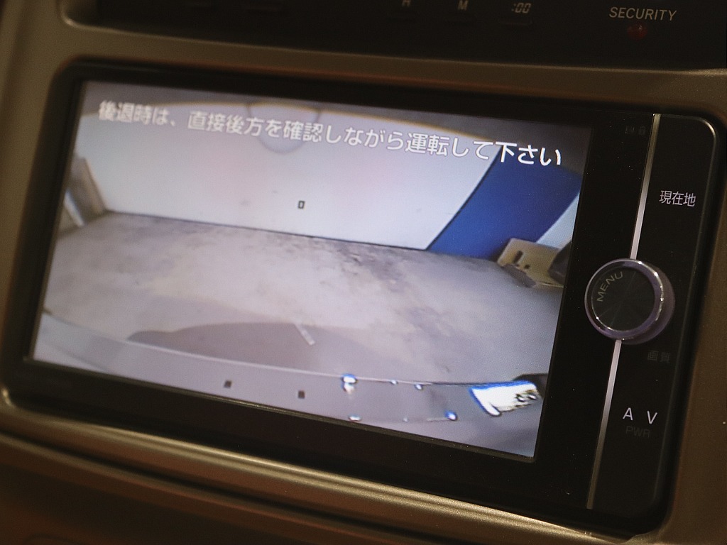 自社工場完備で車検からカスタム迄お気軽にご相談下さい！