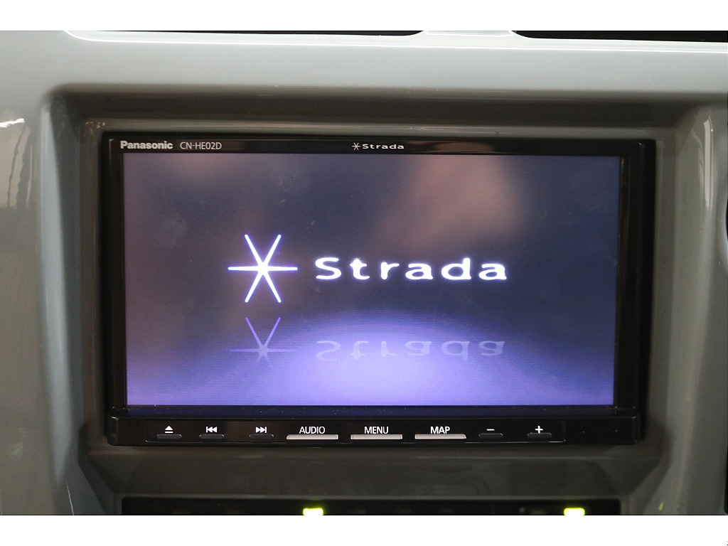 ストラーダＳＤナビ（Bluetooth対応）☆