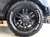 FUEL D596スレッジ×monsta Extreme mad 33/12.5R20の超大外形タイヤをインストール！