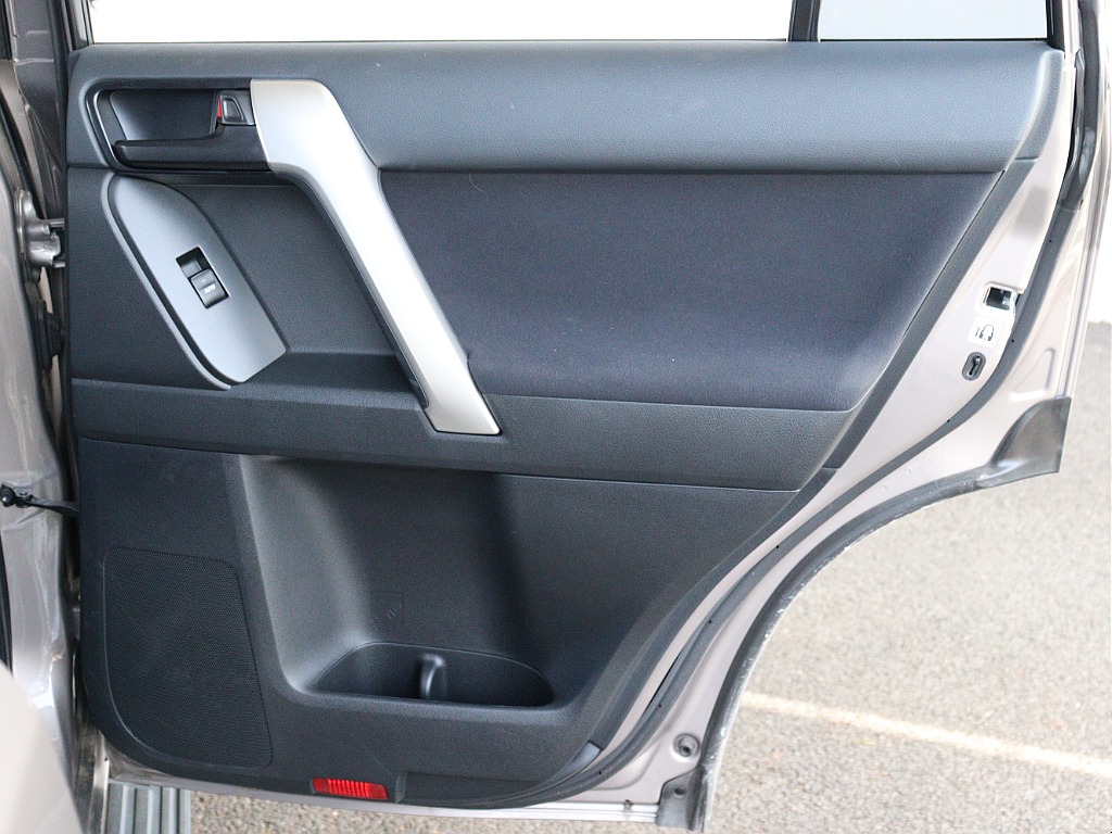 内張は綺麗な状態です！