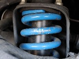 FLEXオリジナル2インチリフトアップコイル！ ちらりと見えるブルーがオシャレです♪