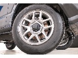 専用16インチアルミホイール×ラジアルタイヤ175/80R16を装備！