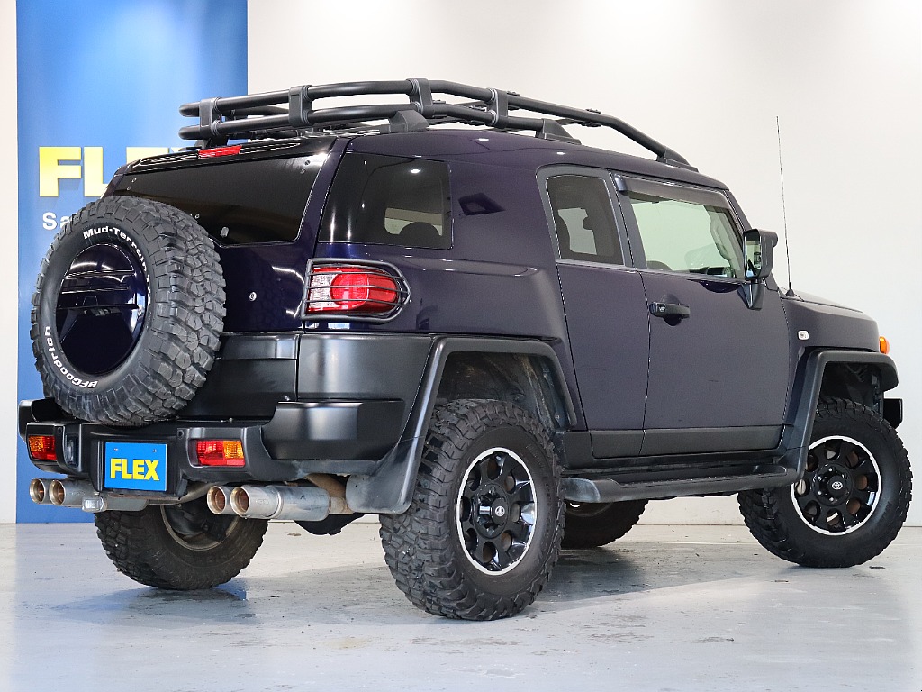 トヨタ FJクルーザー 4.0 4WD 【厳選中古車】 オールペイント 埼玉県の詳細画像 その6