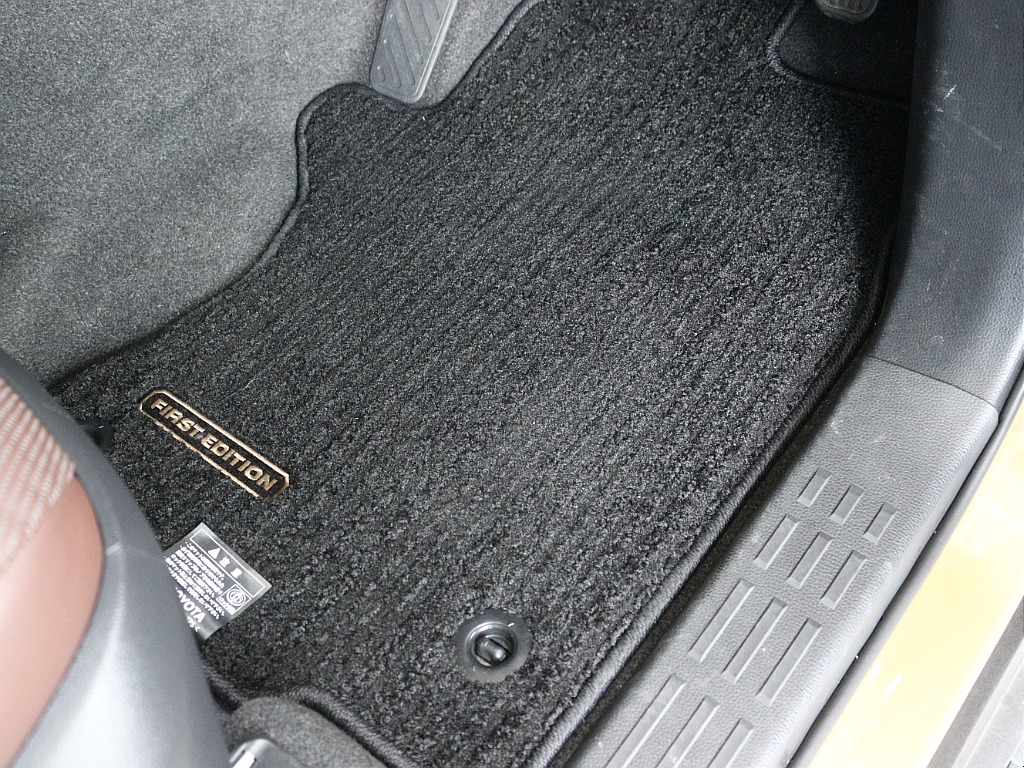 ファーストエディション専用フロアマット！