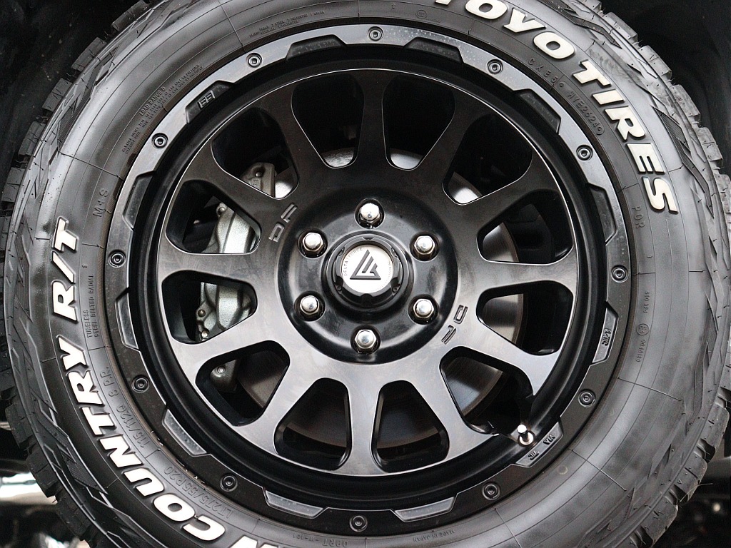 DELTA FORCE　OVALホイール＆TOYO　OPEN COUNTRY　RT　タイヤ！