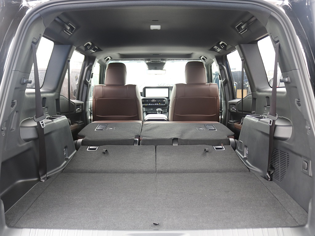 ＦＬＥＸグループは「すべての人に愛車を」をコンセプトに車種別に全国展開中！愛車と一緒に、ライフスタイルを充実させてもらいたいという思いで、ランクル仙台泉店では皆様のご要望になんでもお応えします♪