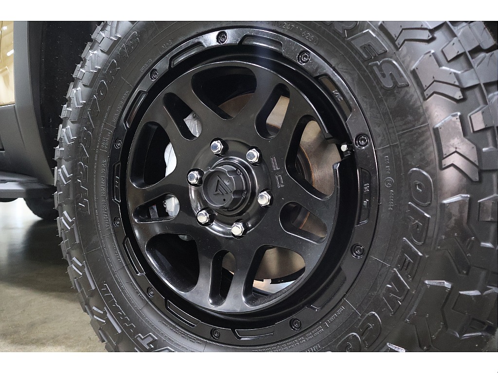 ★DELTA FORCE OVERLANDER18インチアルミホイール★
