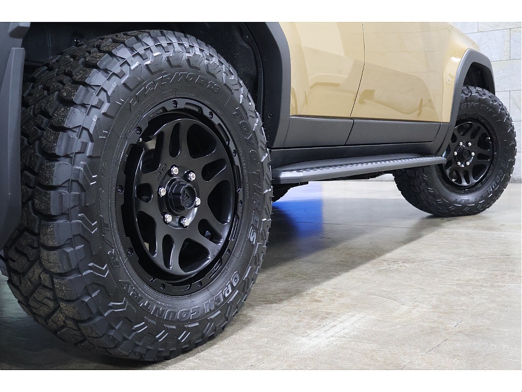 ★DELTA FORCE OVERLANDER18インチアルミホイール×TOYO R/Tタイヤ★
