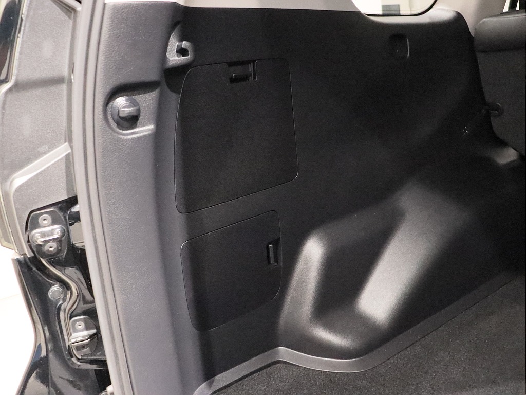 ラゲッジ内張り！