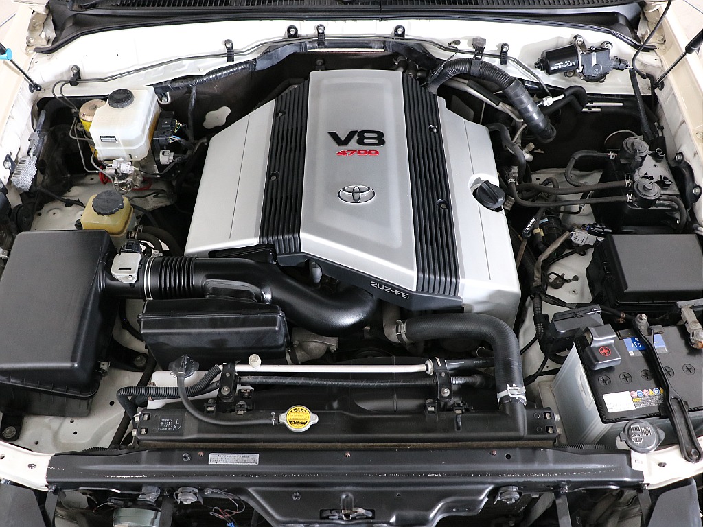 V8・4700ccの２UZエンジン！パワーと静寂性に定評があります！