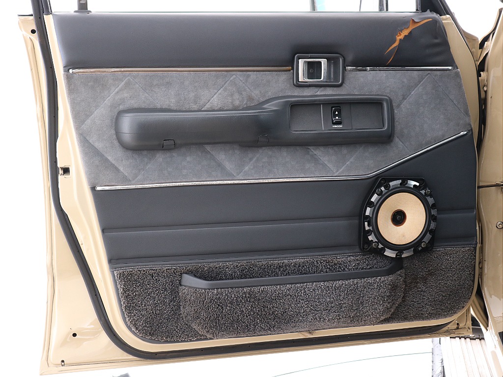 助手席ドアトリム！