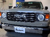 ランクル100ベース車両のため安心感のある上品な乗り心地です！