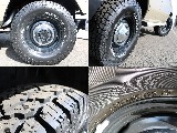 タイヤ＆ホイールはYOKOHAMAジオランダーA/E 4の31×10.50R15にトヨタ輸出用ホイール！