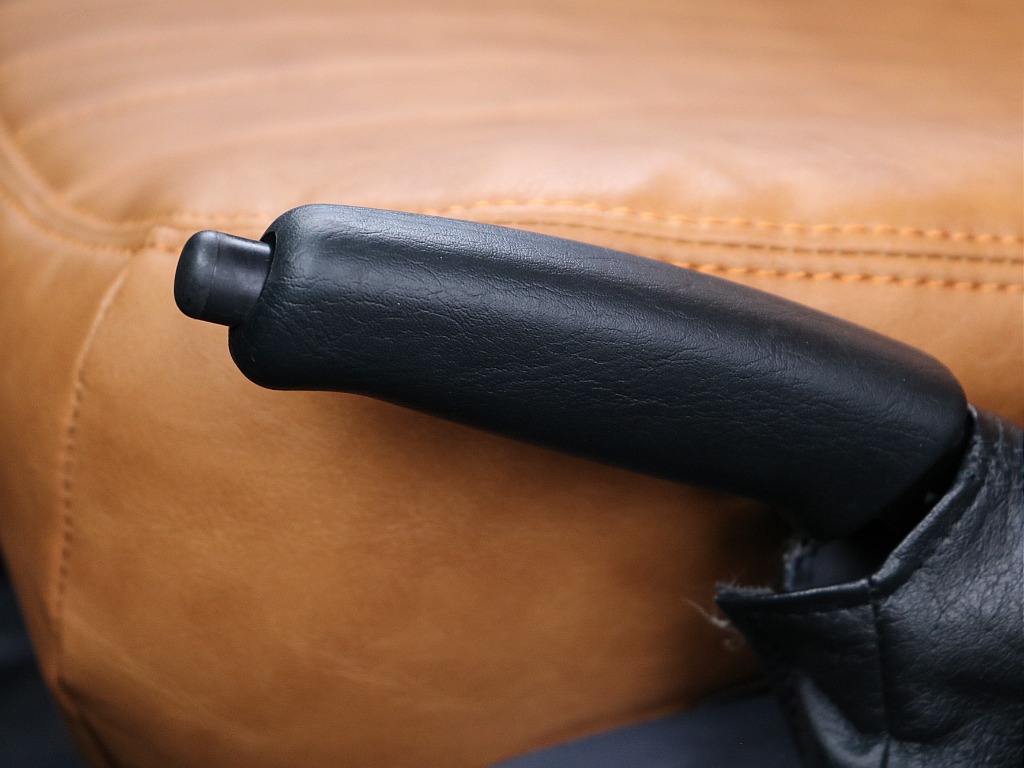 サイドブレーキ！