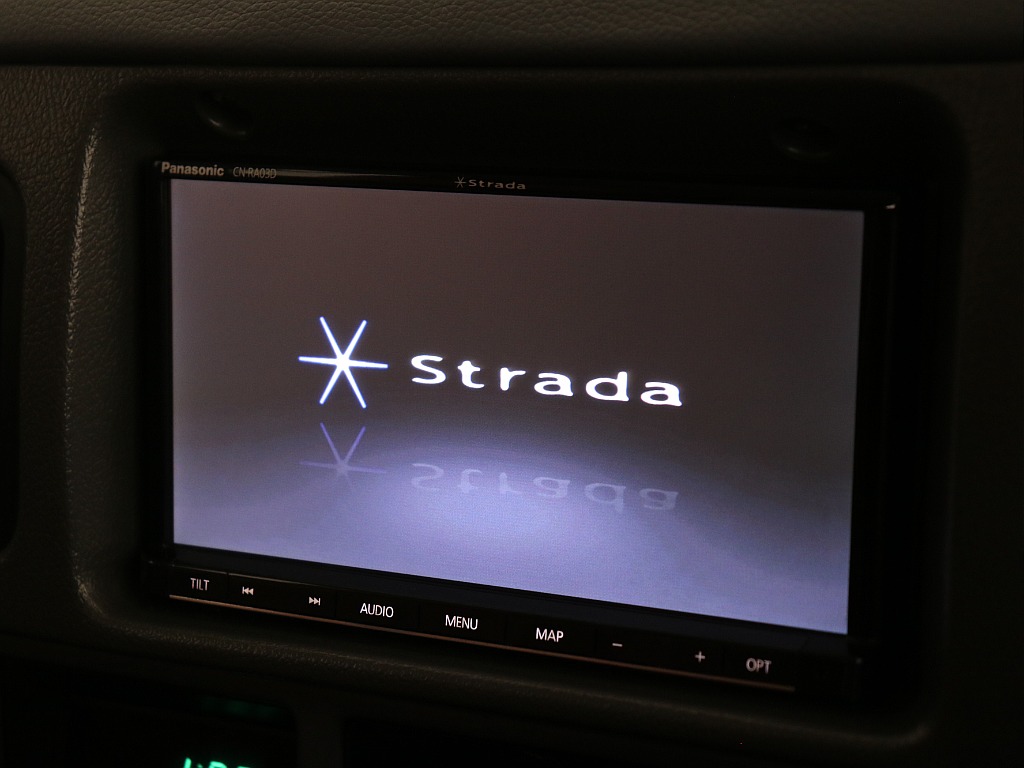 ストラーダ製SDナビをインストール！