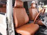 新品ブラウンクラシックシートカバーをインストール♪