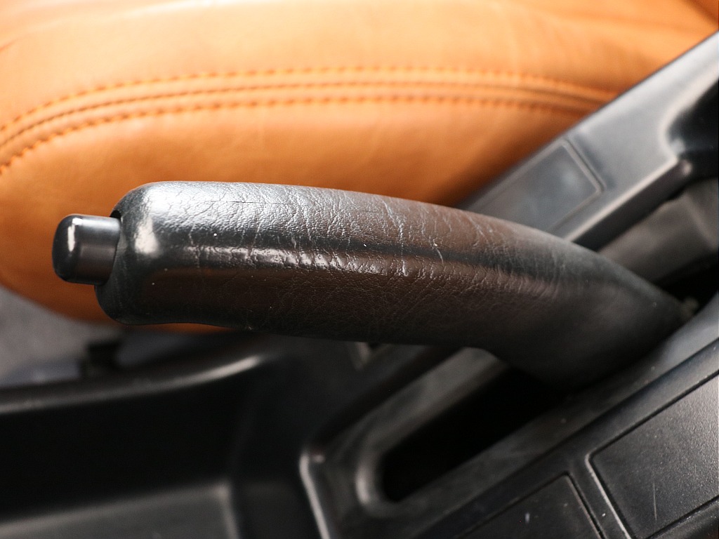 サイドブレーキ！