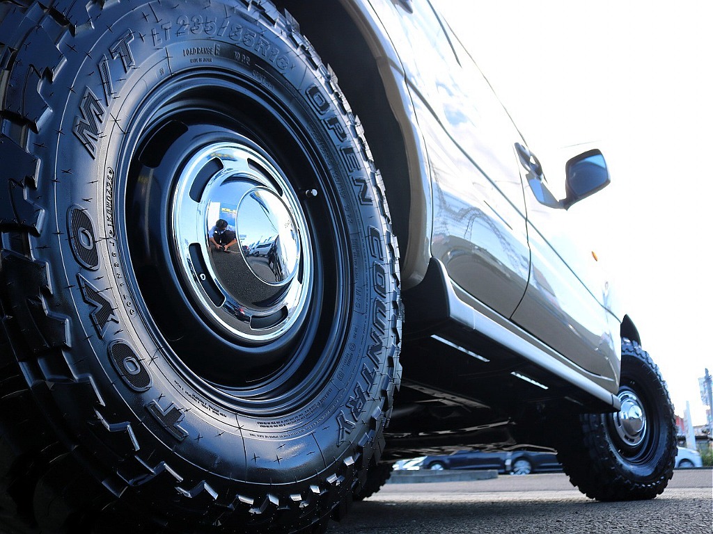 自社認証整備工場完備ですので納車後のカスタム、車検、修理、日々のメンテナンス、など全力でサポートいたします！なんでもお気軽にご相談ください！他店で購入した、お持ち込み車両でも大歓迎ですよ♪