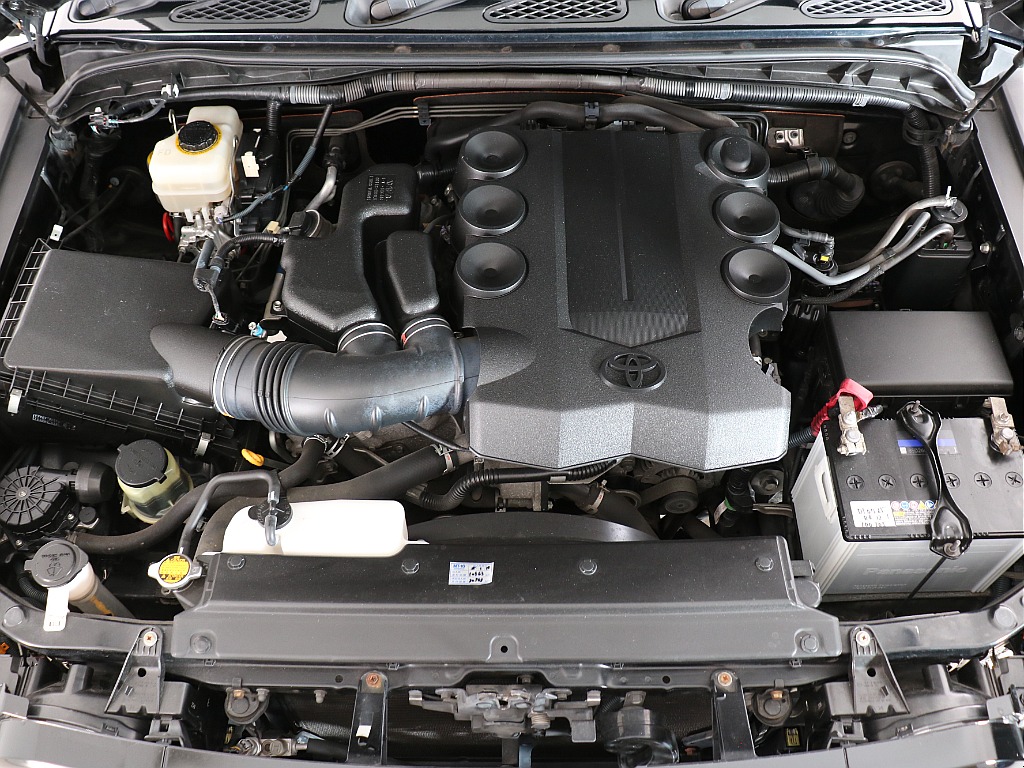 4.0L！ガソリンエンジン！耐久性にも評判がある１ＧＲエンジン！