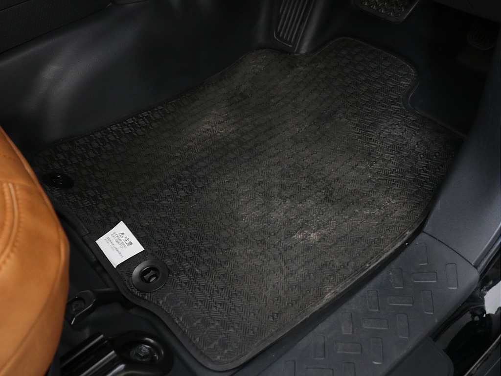 運転席フロアマット！