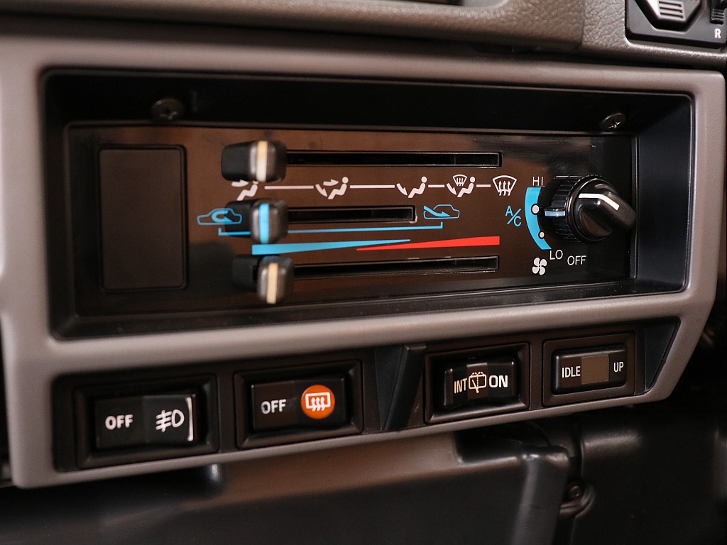 エアコン操作部！